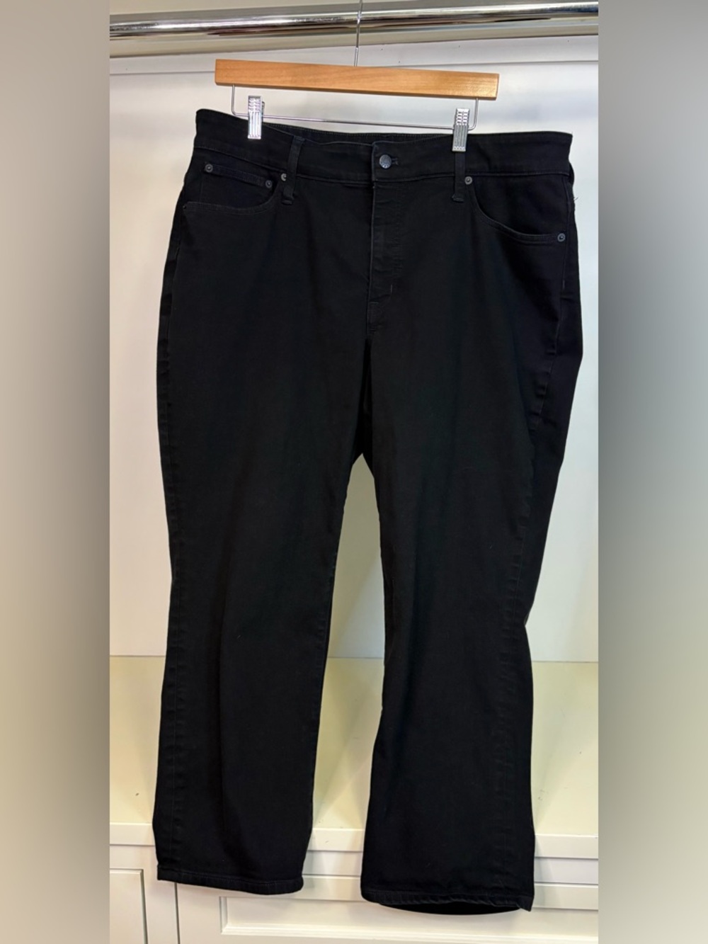 J. Crew Black Curvy Essential Straight-Leg Jeans sz 34